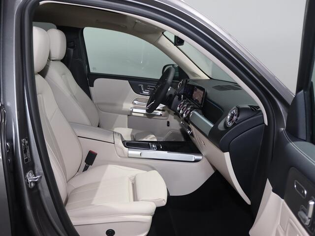 Mercedes-Benz EQB 250+ Luxury Line 7p. 71 kWh | 7-zitter | Memory stoelen | Sfeerverlichting | Panoramadak