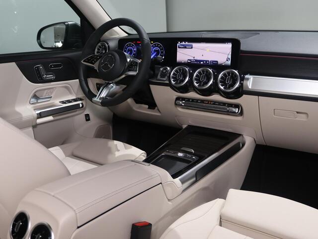 Mercedes-Benz EQB 250+ Luxury Line 7p. 71 kWh | 7-zitter | Memory stoelen | Sfeerverlichting | Panoramadak