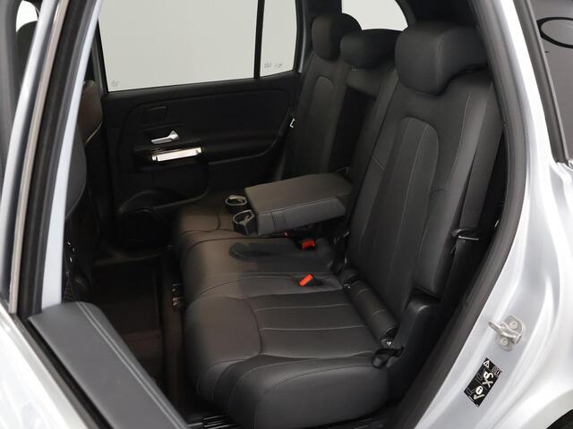 Mercedes-Benz EQB 250+ Luxury Line 71 kWh | Panoramadak | Privacy Glass | Keyless |