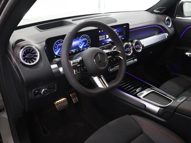 Mercedes-Benz EQB 250+ AMG Line 71 kWh | Head-up display | Panoramaschuifdak | Stoelverwarming | Keyless go | Smartphone-integratie |