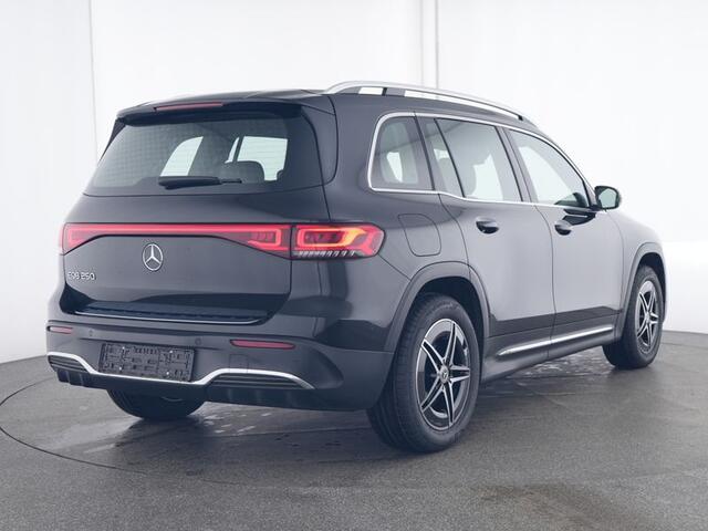 Mercedes-Benz EQB 250 AMG Line 67 kWh | AMG Line | Achteruitrijcamera | EASY PACK achterklep | MBUX augmented reality voor navigatie | Inclusief 24 maanden MB Certified garantie voor Europa.