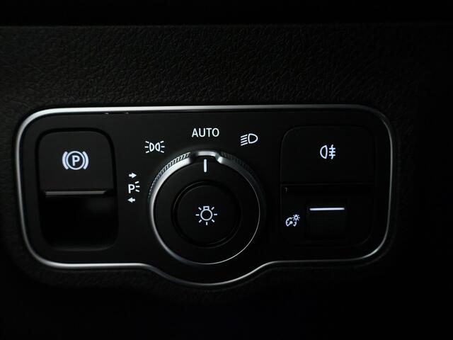 Mercedes-Benz EQB 300 4MATIC AMG Line 7p. 67 kWh | Panoramaschuifdak | Nightpakket | Premium pakket | Sfeerverlichting | | KEYLESS-GO comfort pakket | Stoelverwarming vooraan | MBUX augmented reality voor navigatie | Inclusief 48 maanden MB Certified garantie voor Europa.