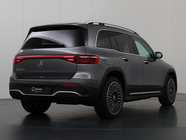 Mercedes-Benz EQB 250+ AMG Line 71 kWh | 7-Pers | Panoramadak | Dodehoek Assistent | Elektrische Stoelen met Memory | 360 Camera | Burmester Surround System | Apple Carplay/Android Auto |