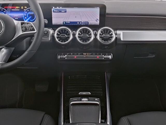 Mercedes-Benz EQB 300 4MATIC Luxury Line 67 kWh Trekhaak | Panorama Schuif-Kanteldak | Rijassistentiepakket | 360°-Camera | Sfeerverlichting | Stuur en Stoelverwarming. Inclusief 24 maanden MB Certified garantie voor Europa.