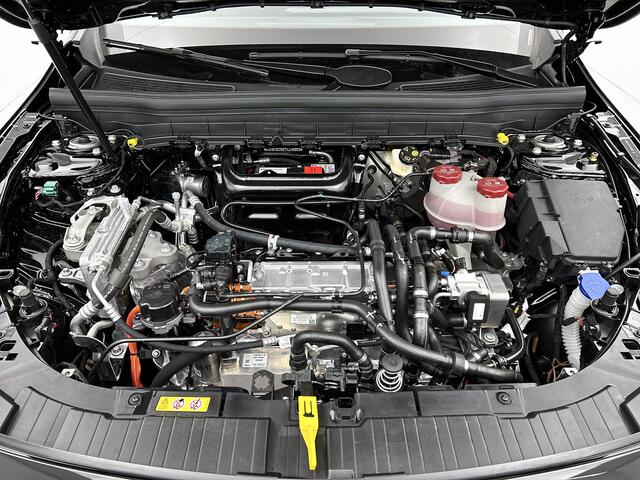 Mercedes-Benz EQB 250+ Business Solution 71 kWh | Parkeerpakket met achteruitrijcamera | Verwarmde stoelen voor | Extra USB-poorten | EASY PACK achterklep | Zitcomfortpakket | Sfeerverlichting | Licht- en zicht pakket |