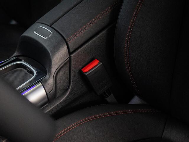 Mercedes-Benz EQB 250+ AMG Line 71 kWh Panorama dak