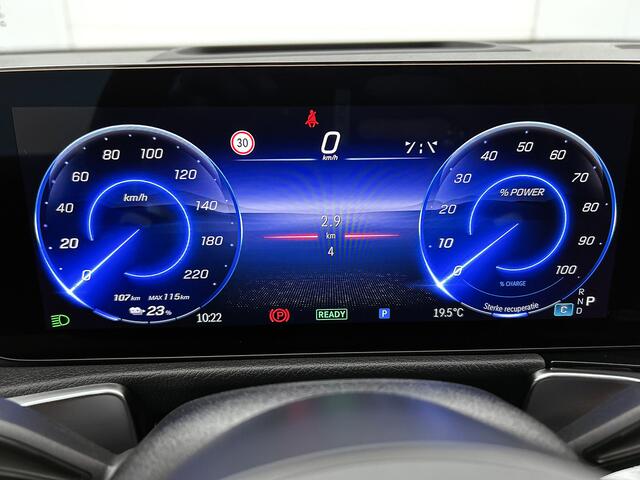 Mercedes-Benz EQB 250+ Business Solution AMG 71 kWh | Premium Pakket | Nightpakket | Panoramaschuifdak | Smartphone integratie | Head-up display | 360°-camera | Burmester® 3D surround sound systeem |