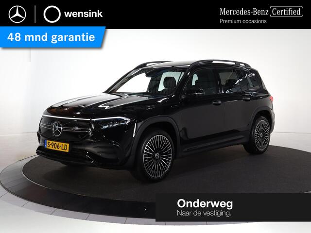 Mercedes-Benz EQB 250 AMG Line 67 kWh | Night | Panoramadak | 20" lichtmetalen velgen | 360 graden camera | Stoelverwarming |