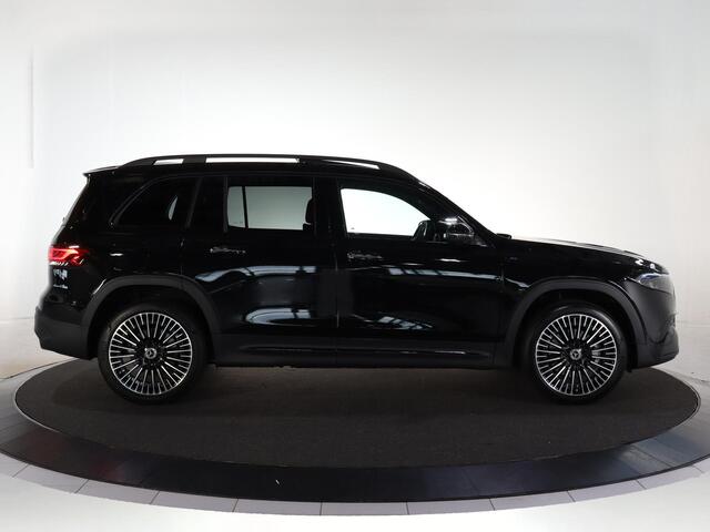 Mercedes-Benz EQB 250 AMG Line 67 kWh | Night | Panoramadak | 20" lichtmetalen velgen | 360 graden camera | Stoelverwarming |