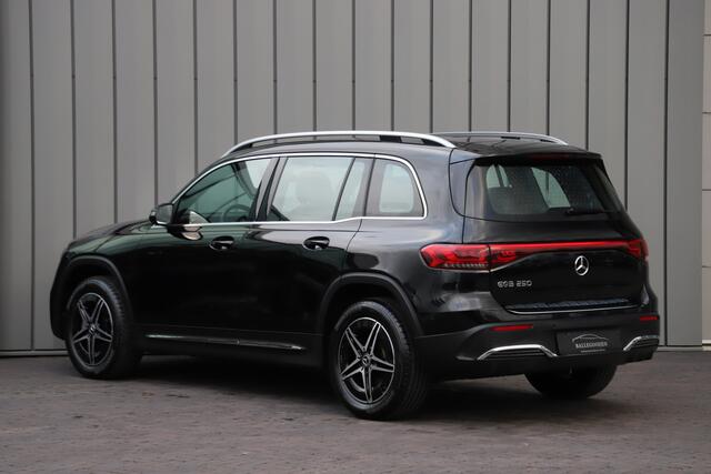 Mercedes-Benz EQB 250 AMG 67 kWh | 190PK | Led | Sfeerverlichting | Widescreen | Stoelverwarming | Camera | Standkachel | Apple-carplay | 2023.