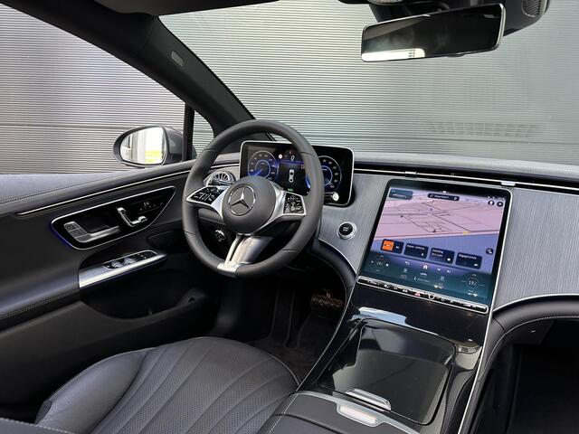 Mercedes-Benz EQE 300 | Panoramadak | Luxury | Achteruitrijcamera | Memorystoelen Verwarmd | Sfeerverlichting | Apple & Android Carplay