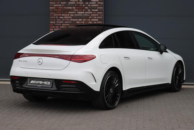 Mercedes-Benz EQE 300 Premium AMG Line 89 kWh | Hyperscreen | Airmatic | Achterasbesturing | Distronic+ | Stoelventilatie | Burmester | HUD | Verwarmd Stuurwiel | Digital Light | Panoramadak | Warmtepomp |