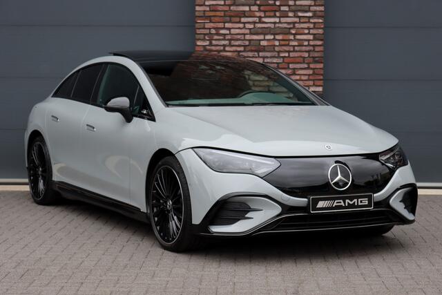 Mercedes-Benz EQE 300 AMG Line 89 kWh | Hyperscreen | Achterasbesturing | Distronic+ | Panoramadak | Burmester | Digital Light | Verwarmd Stuurwiel | Warmtepomp | Luchtkwaliteitspakket |