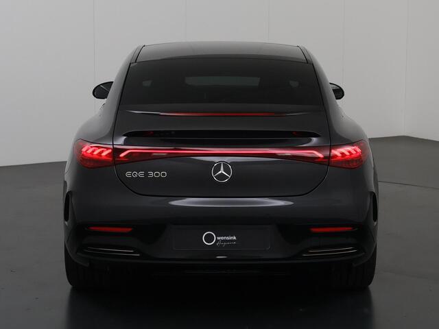 Mercedes-Benz EQE 300 Sport Edition 89 kWh | AMG Line | Panoramadak | Nightpakket | AIRMATIC | 21-Inch | Winterpakket | Burmester | Apple Car Play