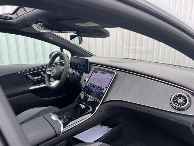 Mercedes-Benz EQE 300 AMG Line | Night Pakket | Panoramadak | 360° Camera | Burmester® 3D | Rijassistentiepakket Plus | Memorystoelen Verwarmd | Apple & Android Carplay | Sfeerverlichting