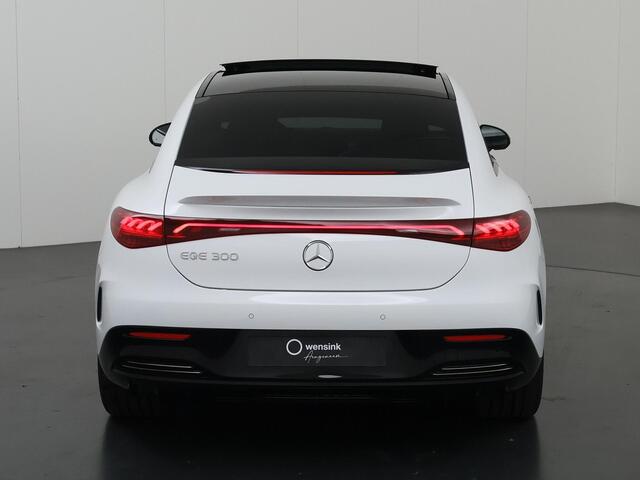 Mercedes-Benz EQE 300 Sport Edition | AMG Line | Panoramadak | Nightpakket | Rijassistentiepakket | Luchtvering | Winter pakket | Premium sfeerverlichting | 21 Inch Mulitspaaks