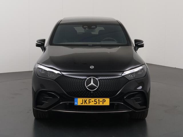 Mercedes-Benz EQE SUV 300 AMG Line 91 kWh | Luchtvering | Head up display | Panoramadak | Trekhaak | Nieuwprijs 103601 euro |