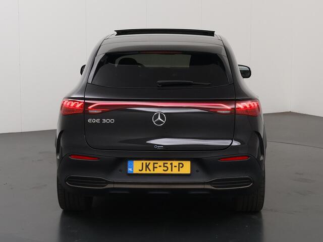 Mercedes-Benz EQE SUV 300 AMG Line 91 kWh | Luchtvering | Head up display | Panoramadak | Trekhaak | Nieuwprijs 103601 euro |