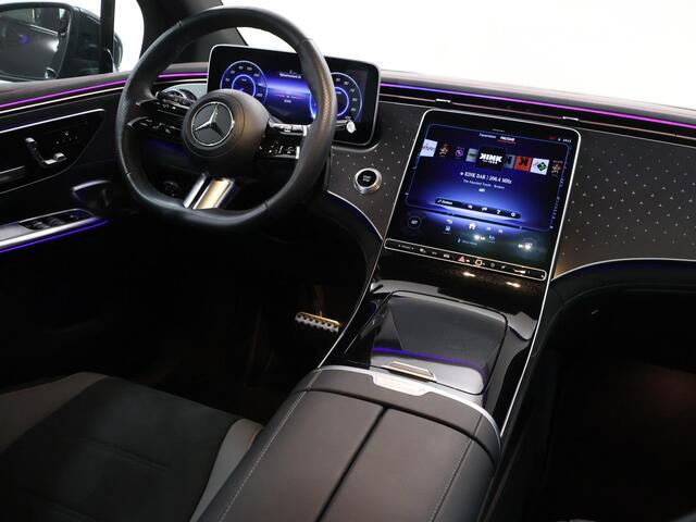 Mercedes-Benz EQE SUV 300 AMG Line 91 kWh | Luchtvering | Head up display | Panoramadak | Trekhaak | Nieuwprijs 103601 euro |