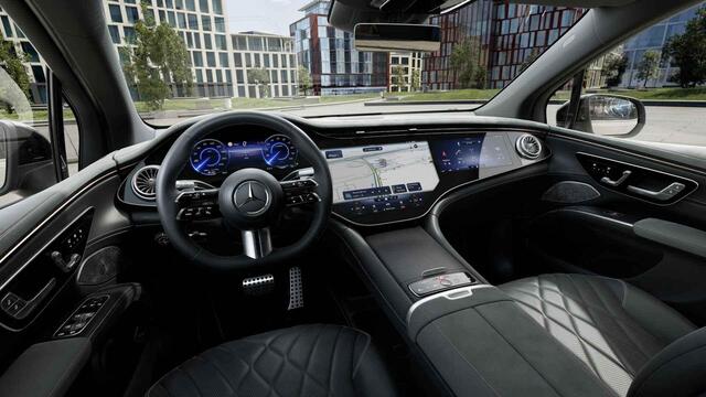 Mercedes-Benz EQS SUV 580 4MATIC AMG Line 7p 108 kWh | 7-persoons | Panoramadak | Hyperscreen | 21" lichtmetalen velgen | Business Class pakket |