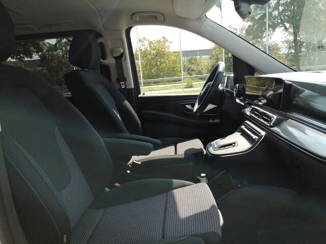 Mercedes-Benz EQV 300 L2 90 kWh Nieuw Model 47.500 EX BTW 7-zitter Distronic LED WideScreen Stoelverwarming Camera