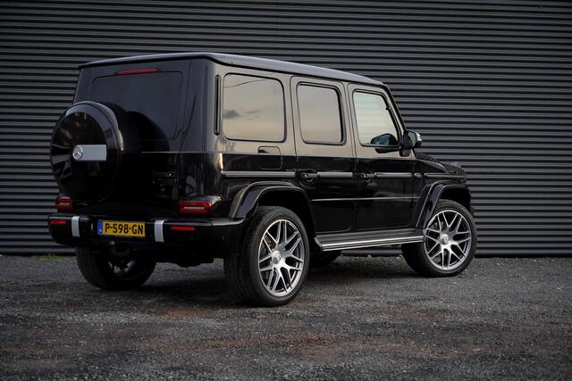 Mercedes-Benz G-KLASSE 400 d / AMG / 22'' / G manufaktur / Premium Plus / Massage / Burmester / Luchtvering