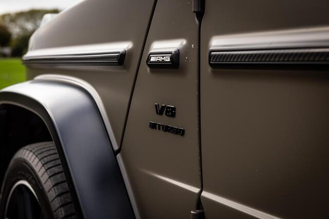 Mercedes-Benz G-KLASSE AMG 63 | Carbon| Donker Olijf Magno | AMG Performance pakket | AMG Nightpakket II | 22-Inch AMG Kruisspaaks | in Consignatie