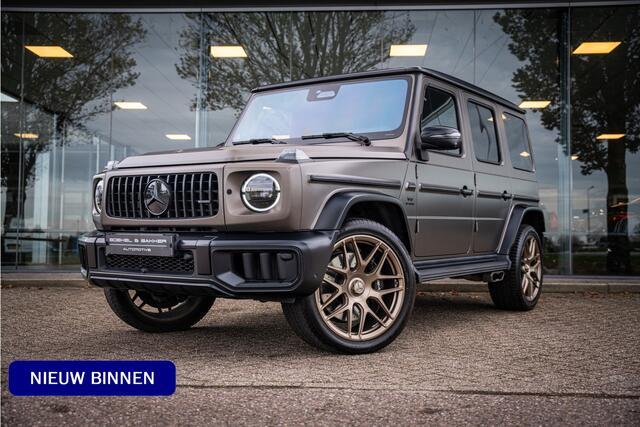 Mercedes-Benz G-KLASSE AMG 63 ** Akrapovic ** AMG Performance Pack ** Carbon ** Xpell PPF Face-lift MY25 ** Target Blue Eye ** Manufaktur