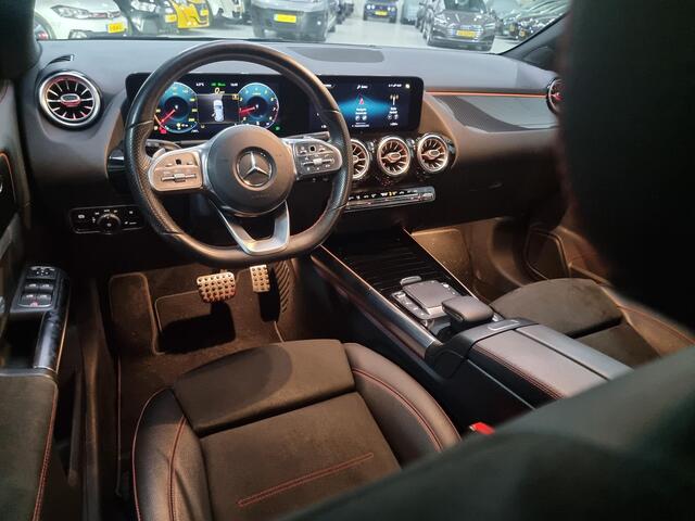 Mercedes-Benz GLA-KLASSE 200 Business Solution AMG