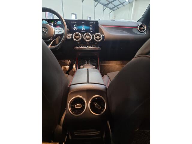 Mercedes-Benz GLA-KLASSE 200 Business Solution AMG