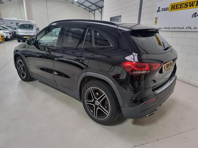Mercedes-Benz GLA-KLASSE 200 Business Solution AMG