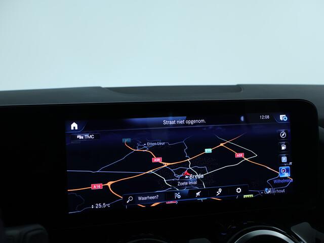 Mercedes-Benz GLA-KLASSE 180 Business Solution | Verwarmde voorstoelen | Elektrisch bedienbare achterklep | Ledkoplampen | Spiegelpakket. Inclusief 24 maanden MB Certified garantie voor Europa.