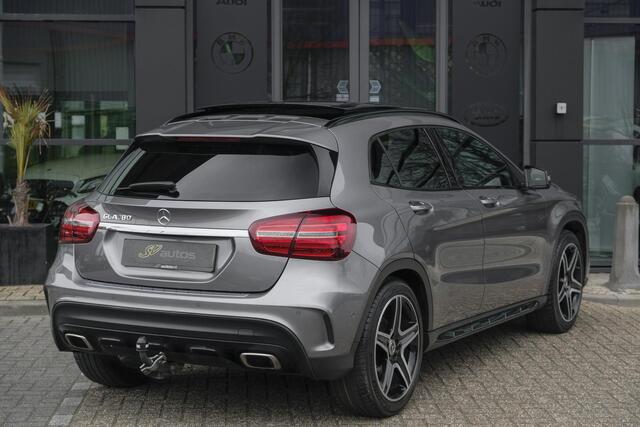 Mercedes-Benz GLA-KLASSE GLA180 AMG 122pk Panoramadak Night pakket Climate control Cruise control Trekhaak 19" LMV