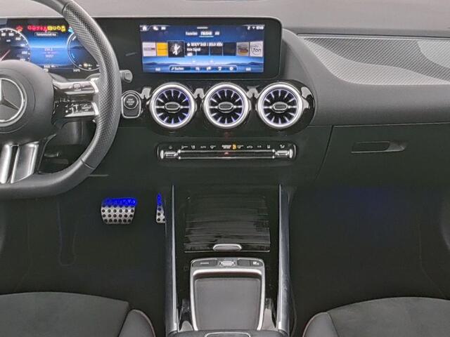 Mercedes-Benz GLA-KLASSE 250 e AMG Plug-In Hybride | AMG Line Advanced Plus | Panorama Schuif-Kanteldak | Dodehoek Assist | Stuur en Stoelverwarming | Inclusief 24 maanden Mercedes-Benz Certified garantie voor Europa.