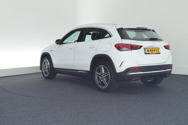 Mercedes-Benz GLA-KLASSE 250 e 218pk Style Camera Stoelverwarming Navigatie