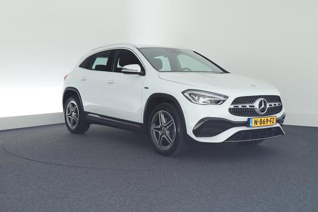 Mercedes-Benz GLA-KLASSE 250 e 218pk Style Camera Stoelverwarming Navigatie