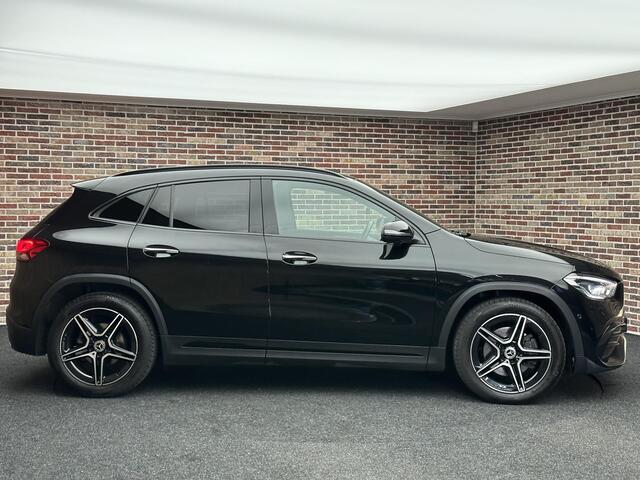 Mercedes-Benz GLA-KLASSE 180 Business Solution AMG | Memory| Dak| Sfeer|