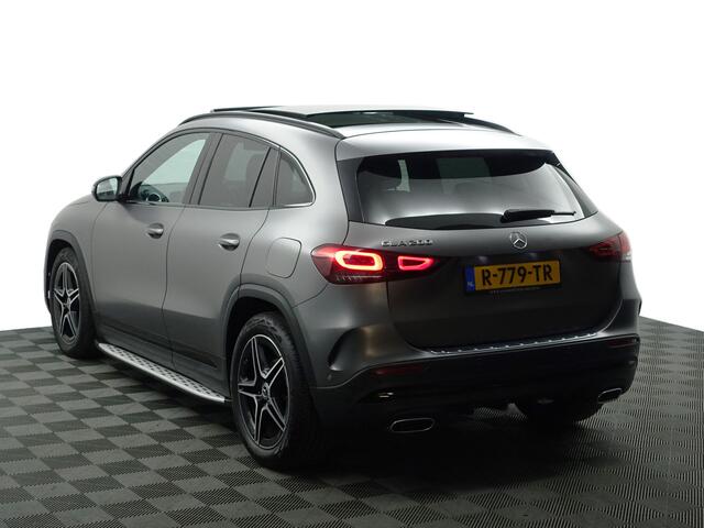 Mercedes-Benz GLA-KLASSE 200 AMG Night Edition Aut- Panodak I Leer I Widescreen I Sfeerverlichting I Matt grey