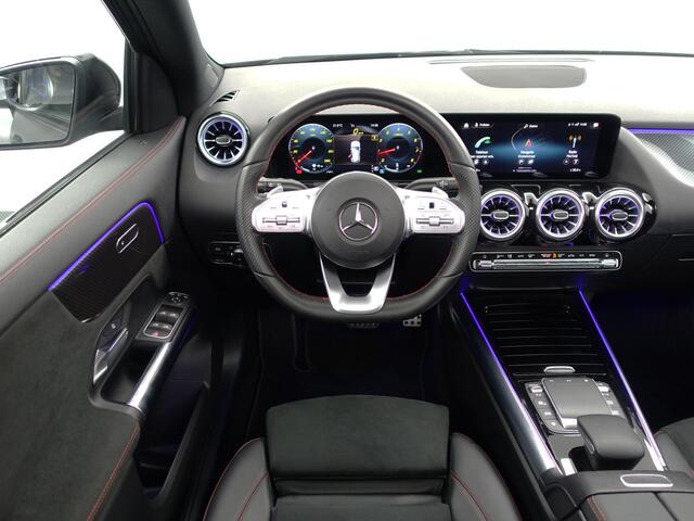 Mercedes-Benz GLA-KLASSE 200 AMG Night Edition Aut- Panodak I Leer I Widescreen I Sfeerverlichting I Matt grey