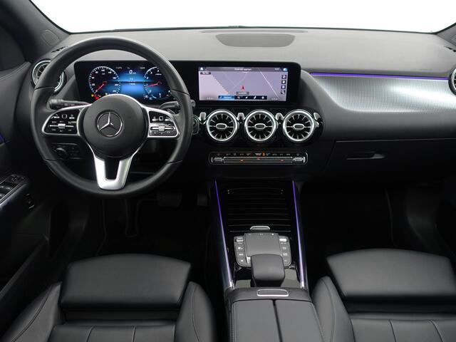Mercedes-Benz GLA-KLASSE 200 AMG Solution Luxury Aut- Leer I Panodak I Sfeerverlichting I Memory Seats I Camera