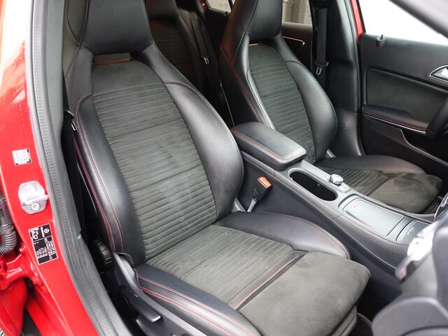 Mercedes-Benz GLA-KLASSE 180 AMG Night Edition Aut- Keyless, Camera, Sfeerverlichting, Sport Interieur, Dynamic Select