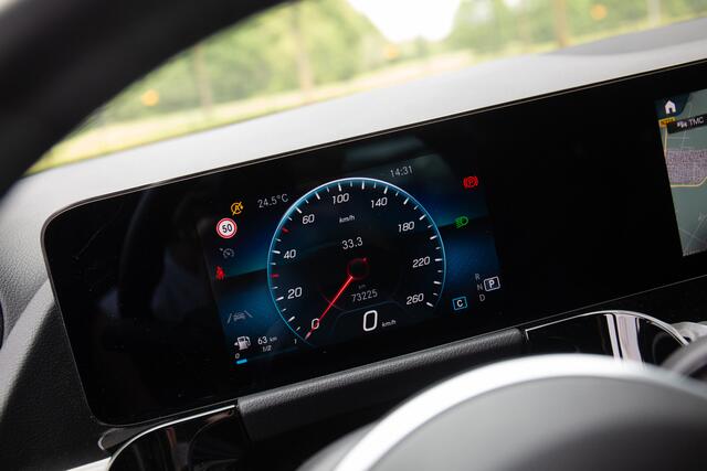 Mercedes-Benz GLA-KLASSE 200 AMG Line , Virtual cockpit, Achteruitrijcamera,