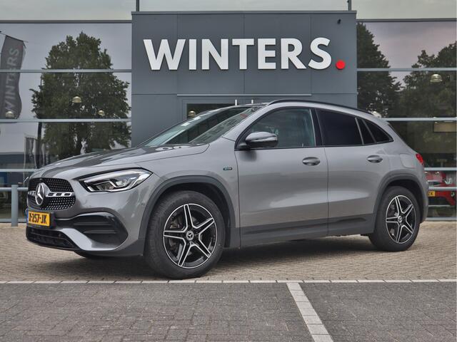 Mercedes-Benz GLA-KLASSE 250 e AMG Line 360 CAM | CarPlay | 19 inch | Elektrische Trekhaak