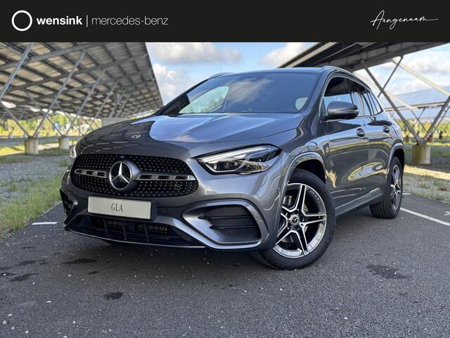 Mercedes-Benz GLA-KLASSE 180 Business Solution AMG | Panoramadak | Memory stoelen | Head-up display | Trekhaak | 360 camera | Sfeerverlichting |