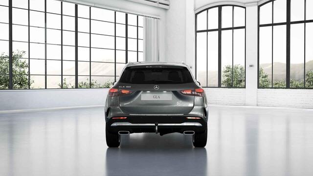 Mercedes-Benz GLA-KLASSE 180 Business Solution AMG | Panoramaschuifdak | Trekhaak | Premium Plus | Head-Up | 360° camera | Dodehoekassistent |