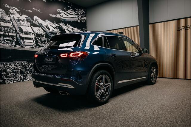 Mercedes-Benz GLA-KLASSE 180 d Business Solution AMG Rijk uitgeruste GLA AMG 180D