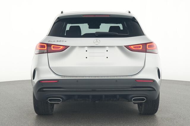 Mercedes-Benz GLA-KLASSE 250 e AMG Nightpakket Plug-In Hybride | Distronic | Keyless Go | Sfeerverlichting | Sound System | Parkeerpakket met Camera | Inclusief 24 maanden Mercedes-Benz Certified garantie voor Europa.