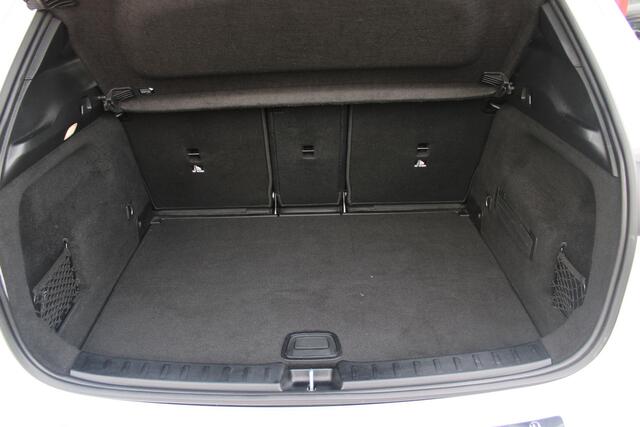 Mercedes-Benz GLA-KLASSE 250 e 218PK AUTOMAAT BUSINESS SOLUTION | PANORAMISCH SCHUIF/KANTEL DAK | ELEKTRISCHE ACHTER KLEP | MULTIBEAM LED MATRIX KOPLAMPEN | STOEL VERWARMING | KEYLESS ENTRY/START | NAVIGATIE | DAB+ RADIO | APPLE CARPLAY /ANDROID AUTO | ADAPTIVE CRUISE CONTROL | S