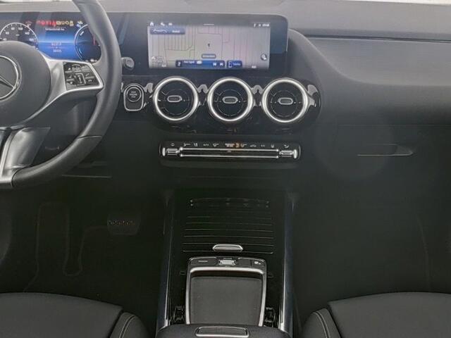 Mercedes-Benz GLA-KLASSE 250 e Plug-In Hybride | Progressive Line Advanced | Burmester® | Dodehoek Assist | Memory Voorstoelen | Stuur en Stoelverwarming | Ledkoplampen | Inclusief 24 maanden MB Certified garantie voor Europa.