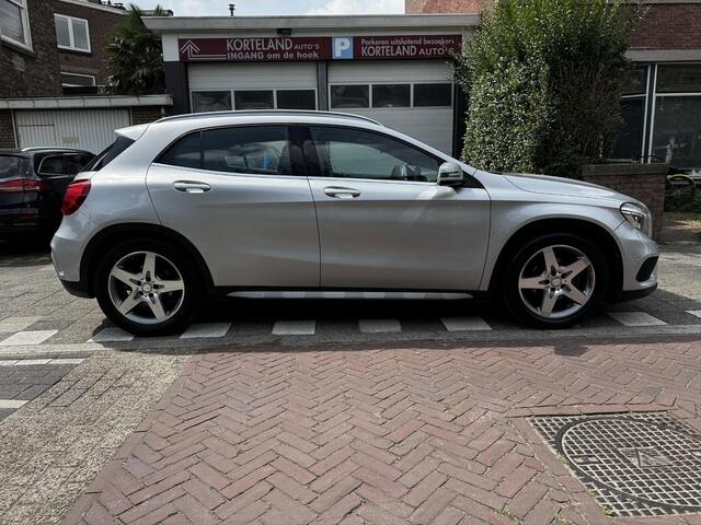 Mercedes-Benz GLA-KLASSE 180 Prestige NAVI PANORAMADAK AMG